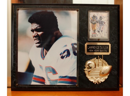 Lawrence Taylor - Photo & Playing Card Mounted On Plaque - H12 L15 (BR4)