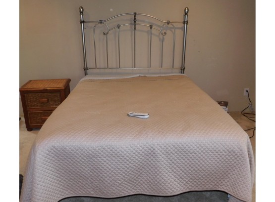 Sleep Number Full Size Adjustable Bed With Brushed Silver Headboard