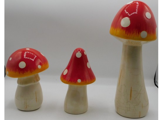Set Of 3 Red And White Ceramic Mushrooms