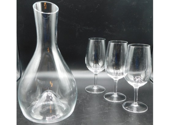 Glass Decanter Set With 3 Glasses
