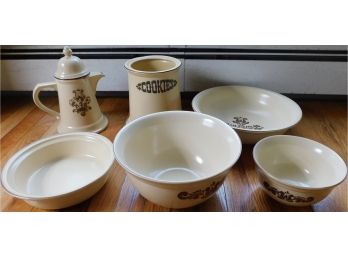 Pfaltzgraff Yellow And Brown Teapot, Cookie Jar, And 4 Bowl Set