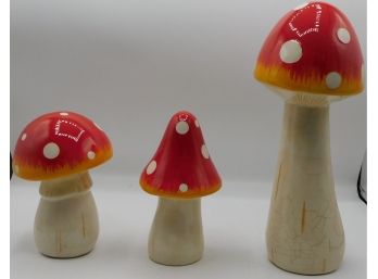 Set Of 3 Red And White Ceramic Mushrooms