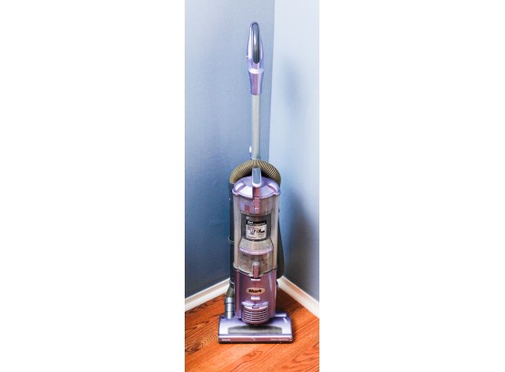 Shark Navigator Upright Bagless Vacuum Cleaner - NV22L