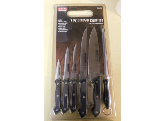 LHS 7-piece German Style Knife Set With Cutting Board