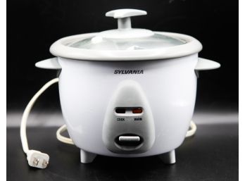 SYLVANIA - Rice Cooker - 6 Cup Capacity - Model#RC3