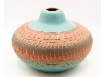 Beautiful Vintage Native American Navajo Pottery Vase  #629414 - Signed S. Billy