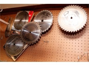 Lot Of Assorted Circular Saw Blades