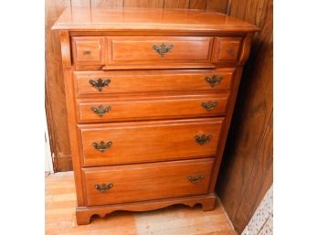 Beautiful Mid Century Wooden 5 Drawer Dresser - L19' X H45' X D34'