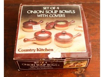 Set Of 4 Onion Bowls W/ Lids In Original Box - Country Kitchen