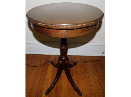Mahogany Pedestal Accent Oval Side Table