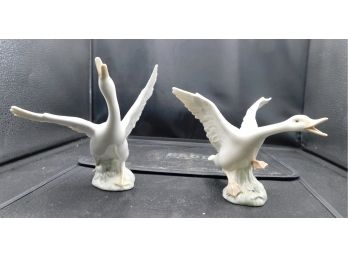 Lladro Pair Of Porcelain Duck Figurines