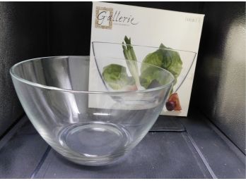 Gallerie Glass Serving Bowl With Box