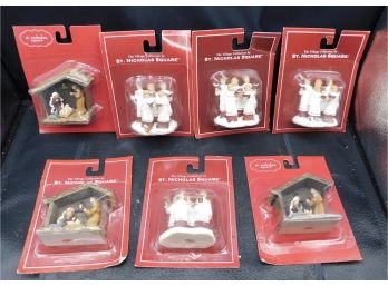 St Nicholas Square Holiday Figurines In Box