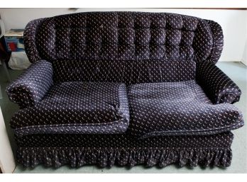 Beautiful Vintage Upholstered Love Seat - L58' X H39' X D32'