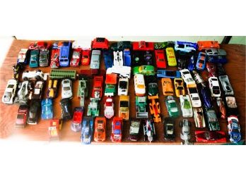 Large Lot Of Assorted Vintage Toy Cars - Matchbox And More