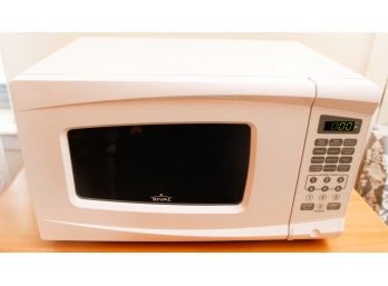 Rival Microwave - Model# EM720CWA-PM