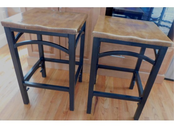 Signature Design - 3 Wooden Dining Stools With Black Metal Base