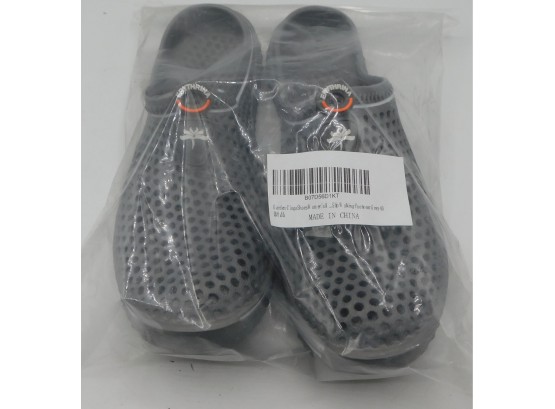 Comfortable Erethryna Garden Clog Shoes - Size 40 European  Size 7 US Slip On Walking Footwear