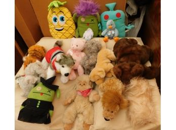 Lot Of Assorted Stuffed Animals