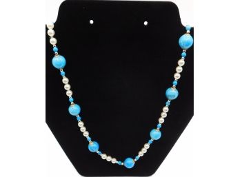 Stylish Vintage Blue And White Faux Beaded Necklace