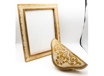 Italian Florentine Hand Painted Gold And White Picture Frame W/ Coordinating Wall Bracket