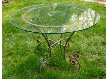 Beautiful Cast Iron Table W/ Glass Top - 42' Round X H30'