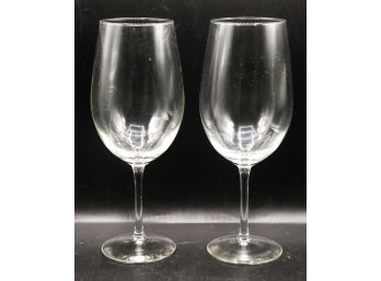 A Pair Of Charming Glass Wine Glasses 9' Tall