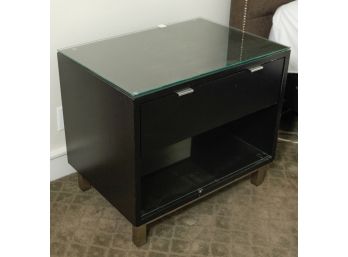 Room & Board - Pair Of End Tables W/ Glass Tops  -Handcrafted In North Dakota - L28.5' X H25' X D20'