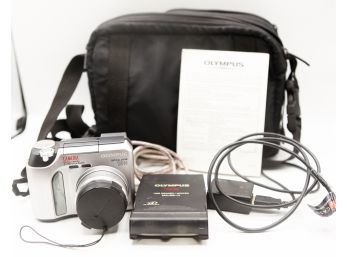 Olympus Camedia Digital Camera C -730 W/ Charger  And Olympus USB Reader/writer - Camera Bag - Not Tested