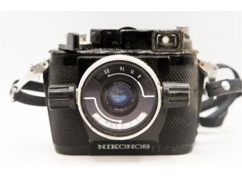 Vintage Nikonos Camera - Nippon Koraku Tokyo - Not Tested