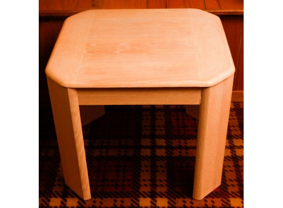 Retro - Wooden Side Table - L22' X H19' X D20'
