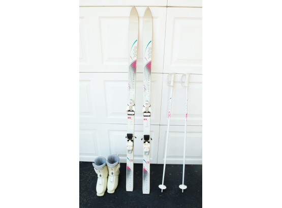 Lot Of Ski Equipment -  Kevlar Skis - 7.8 Depth Of Side Cut - Boots Size L6.5 - Poles  CM 115/46'