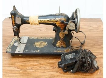Vintage Singer Sewing Machine - Serial# G9052969