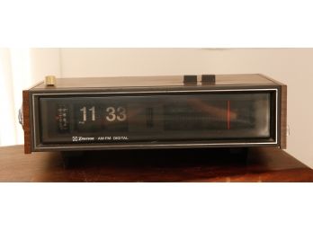 Retro - Emerson Radio/Alarm Clock - Model# R5000A - AM/FM Digital - Tested And Works