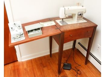 Sears Kenmore - Model 95 - Zig Zag Machine - Vintage Sewing Table - L21.5 X H31.5' X D17.5'