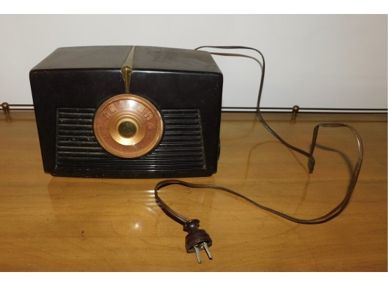 Vintage RCA Victor Radio Model # 8X541