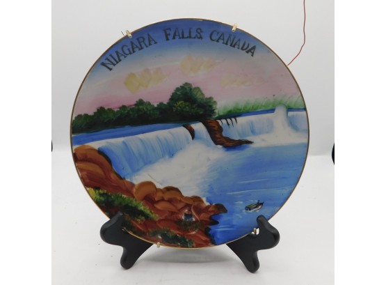 Decorative Hand-painted Niagara Falls Canada Plate With Wall Mount