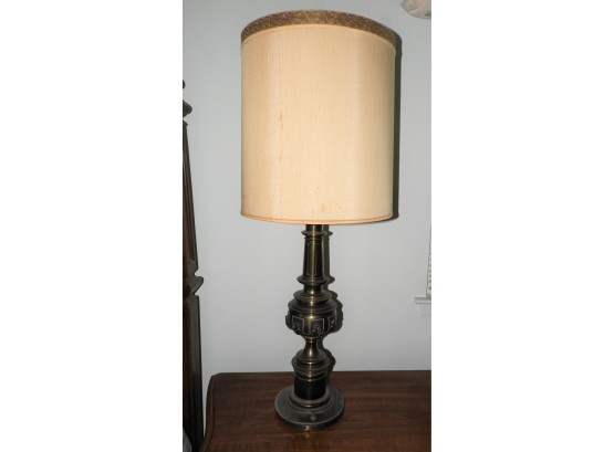 Set Of 2 Vintage Lamps With Shades