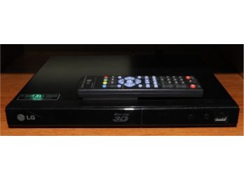 LG BluRay Disc Player With Remote Model #BP325W