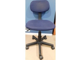 Blue Cloth Secretary Chair With Wheels