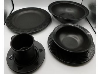 PFal Graff - Ceramic Dining Set