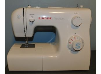 Singer Tradition 2259 Sewing Machine