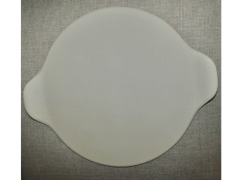 The Pampered Chef Large Round Stone With Handles On The Sides