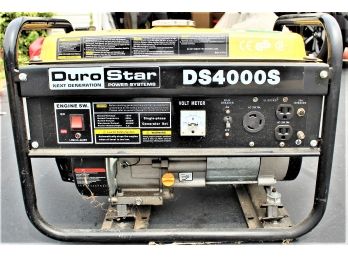 DuroStar DS4000S 3300W/4000W Gas Portable Generator