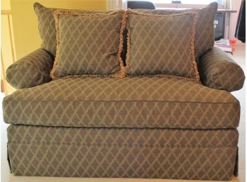Comfortable Vintage Ethan Allen Oversized Chair Excellent Condition Two Matching Throw Pillows & Arm Covers