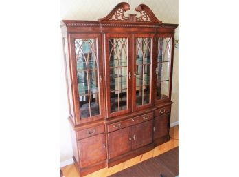 Exceptional Ethan Allen Mahogany China Cabinet