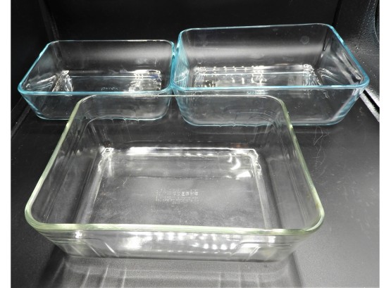 Assorted Set Of 3 Pyrex Casserole Dishes