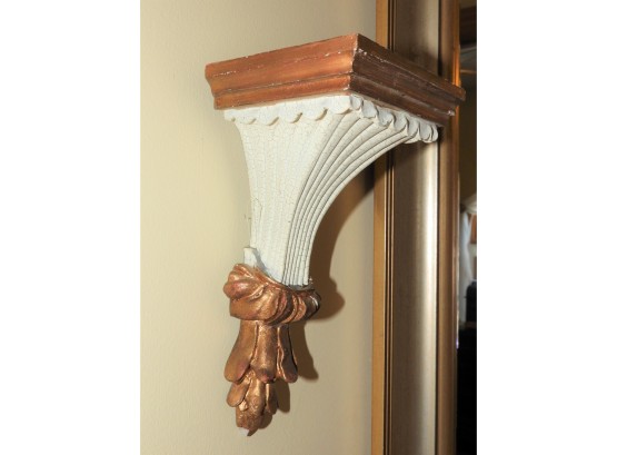 Decorative White & Gold  Wall Sconce
