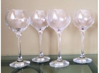 Classic Set Of 4 Wine Glasses