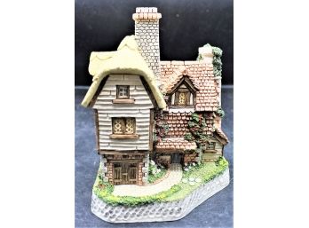 David Winter Cottages Presents: PLOUGH FARMSTEAD - Collectors Guild Piece W/ COA & Original Box